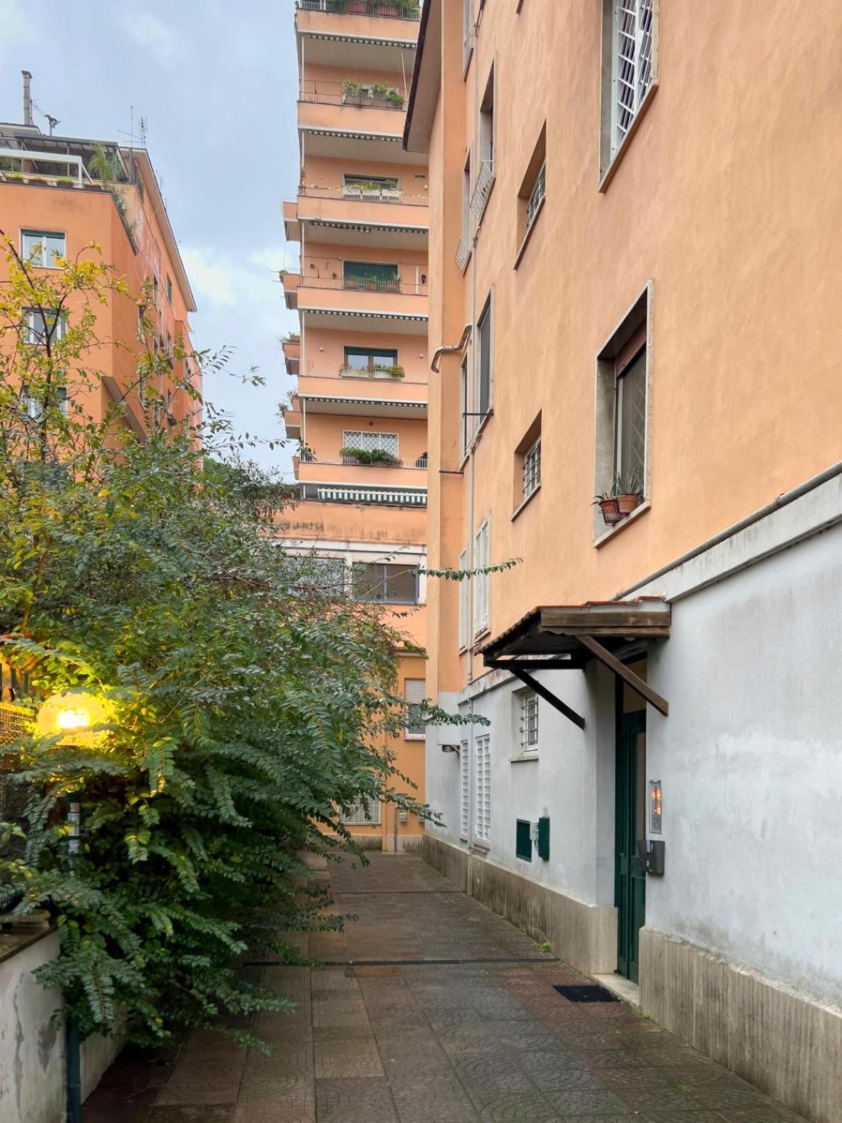 Spacious Apartment Near St Peter'S Church Roma Exterior foto